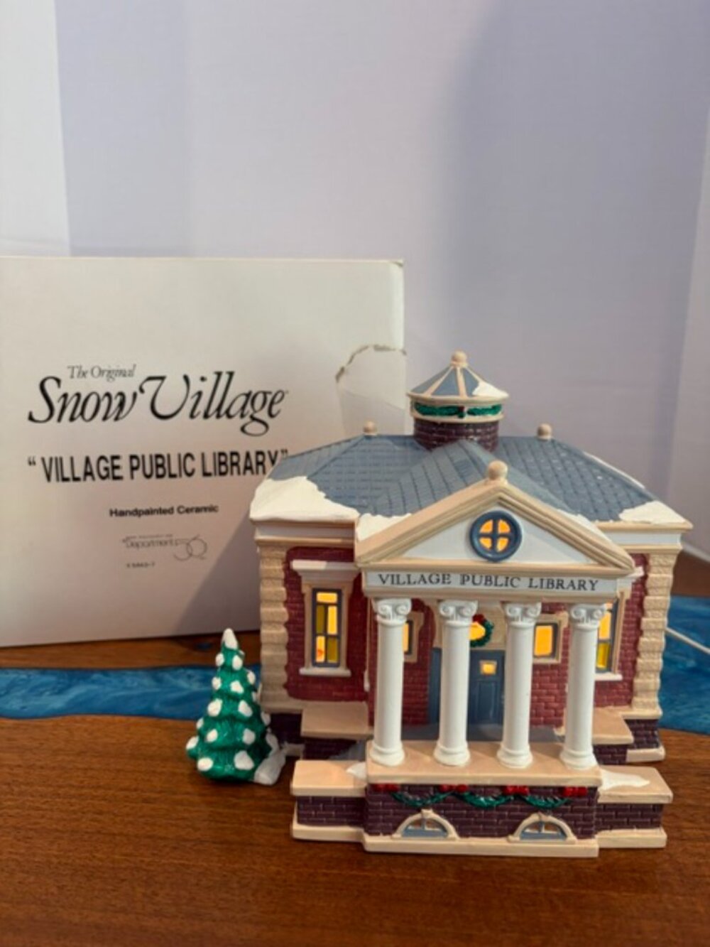Dept 56 Village Public Library #54437 Original Snow Village with Box